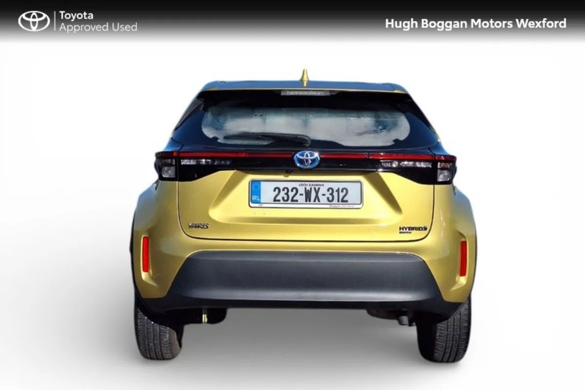 Toyota Yaris Cross 232 REG LUNA - Image 4