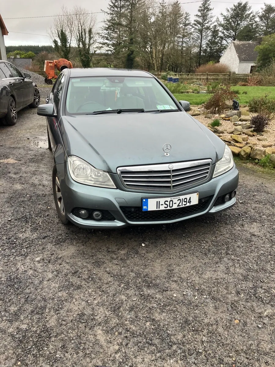 Mercedes c200 - Image 2