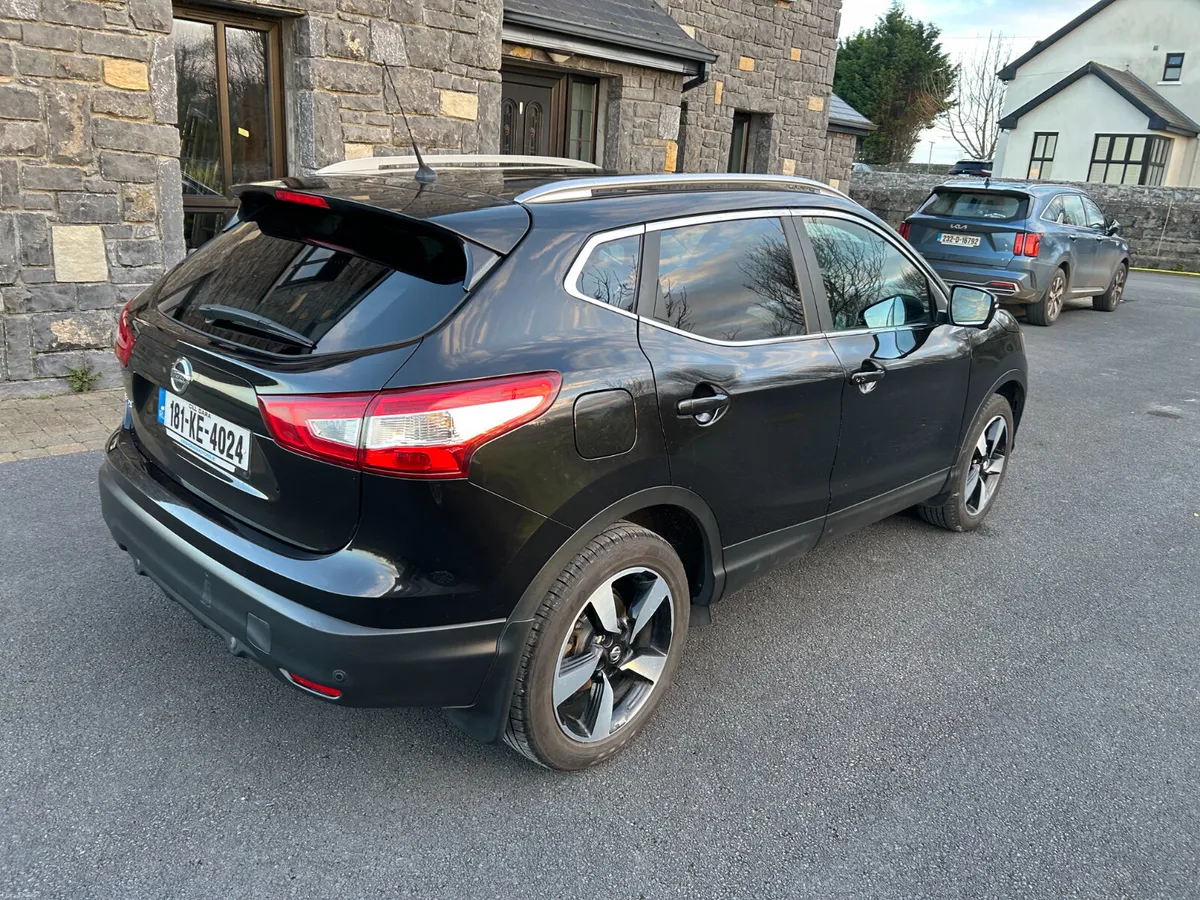 Nissan Qashqai Premium SV 1.5 Dsl 2018 - Image 4