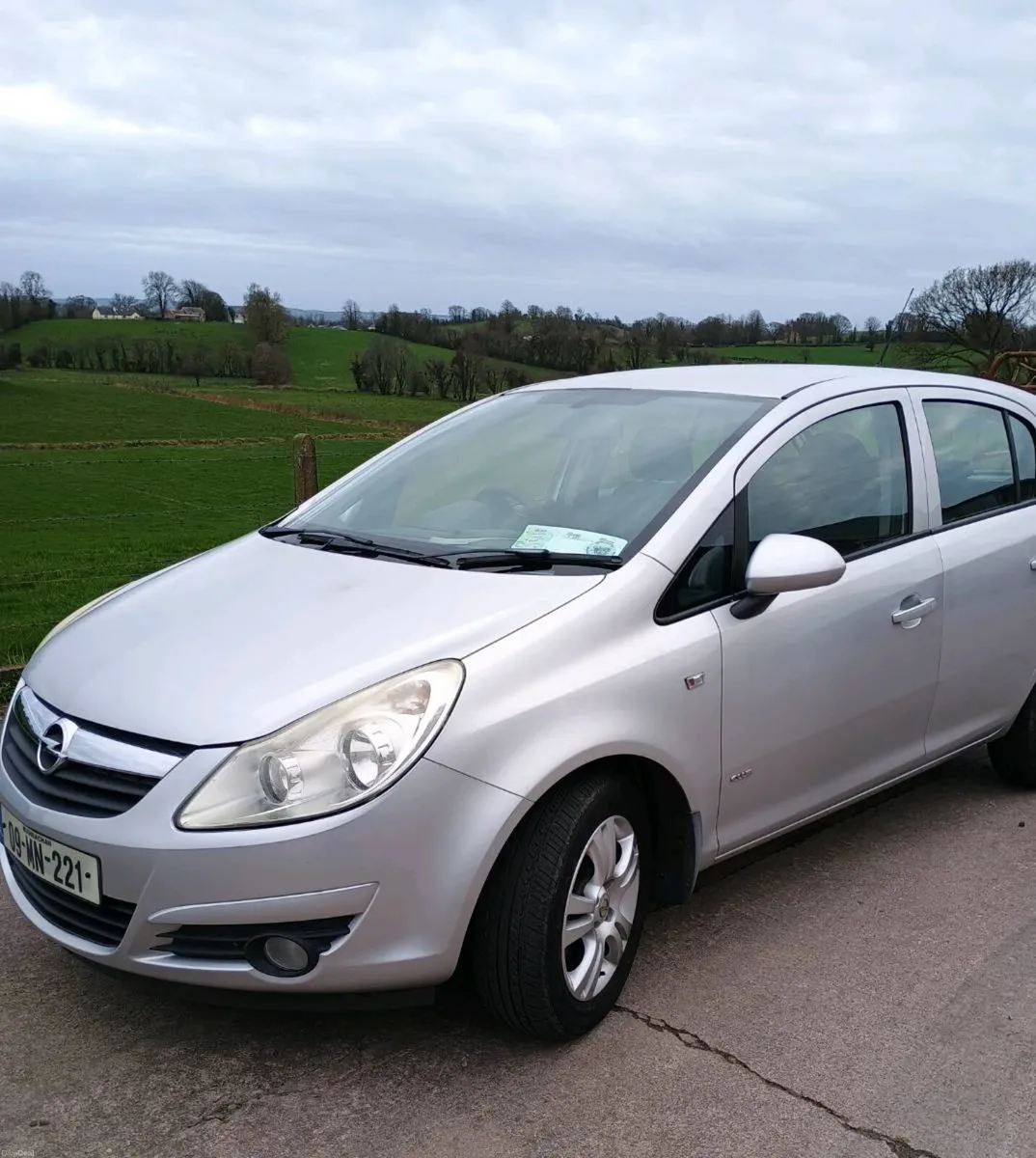 Opel Corsa 1.2 petrol - Image 4