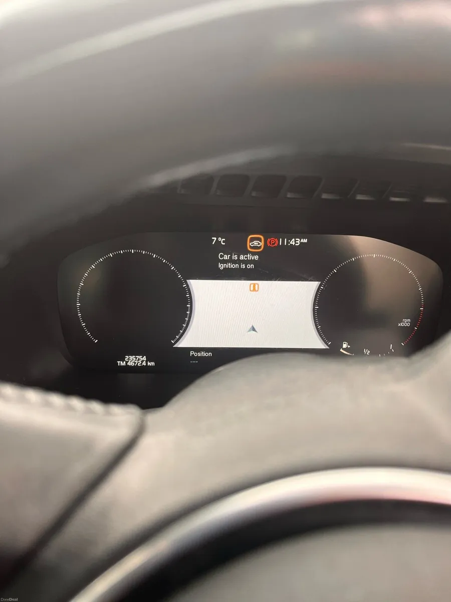 2015 Xc90 Volvo inscription - Image 4