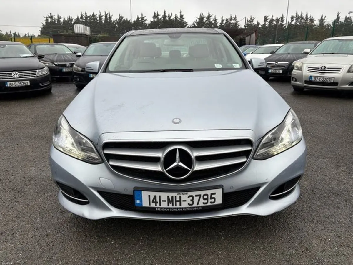2014 Mercedes-Benz E300 2.1L Diesel Hybrid Low Mil - Image 5