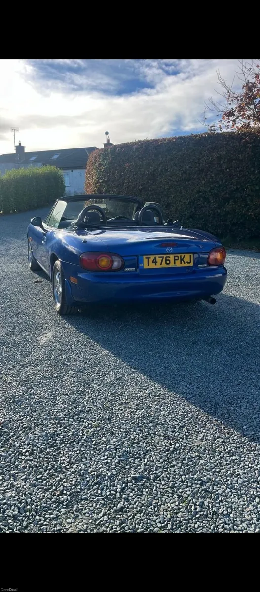 Mazda MX-5 1999 - Image 1
