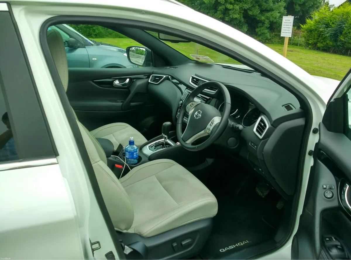 Automatic Nissan Qashqai - Image 4