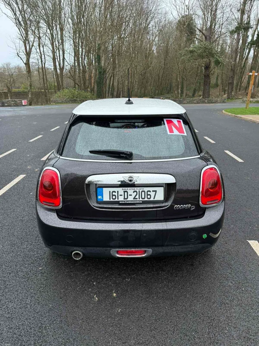 Mini Cooper - Image 2