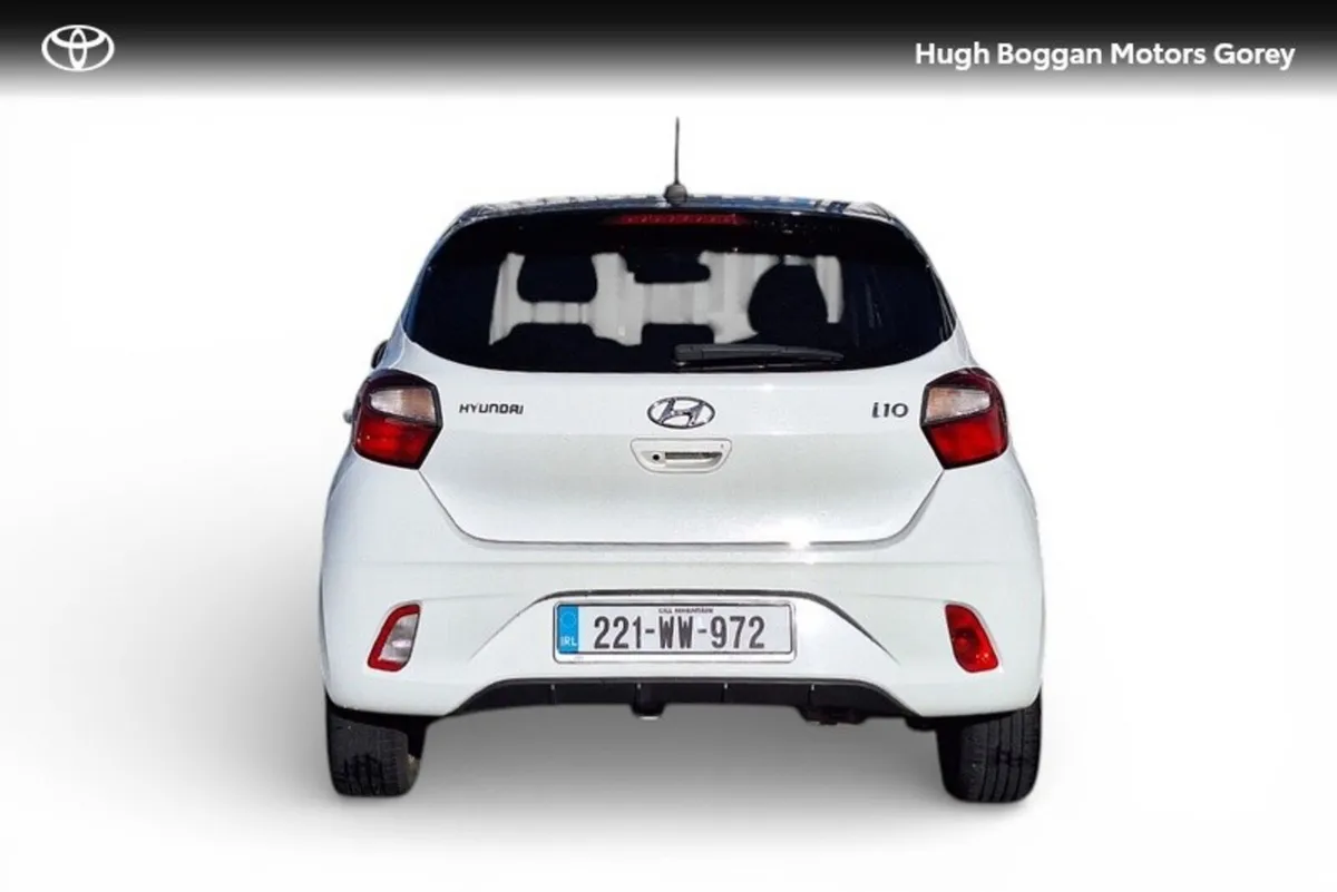 Hyundai i10 DELUXE PLUS 2 TONE ROOF 5DR - Image 4
