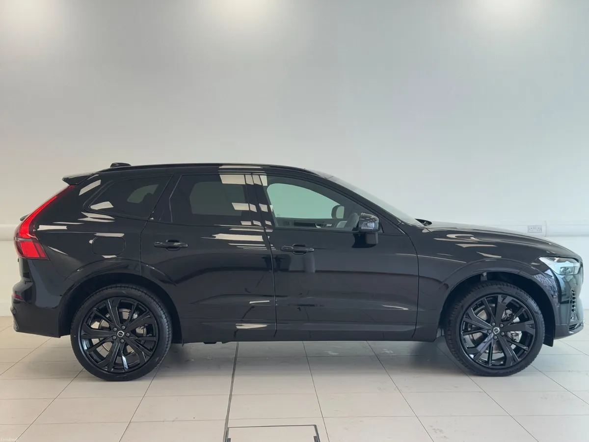 Volvo Xc60 Ultra T8 2026 - Image 3