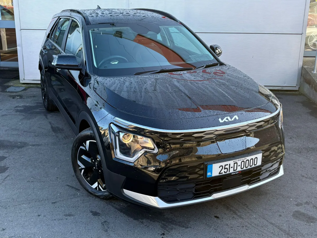 2025 Kia e Niro 64kwh Long Range, Camera, CatPlay - Image 3