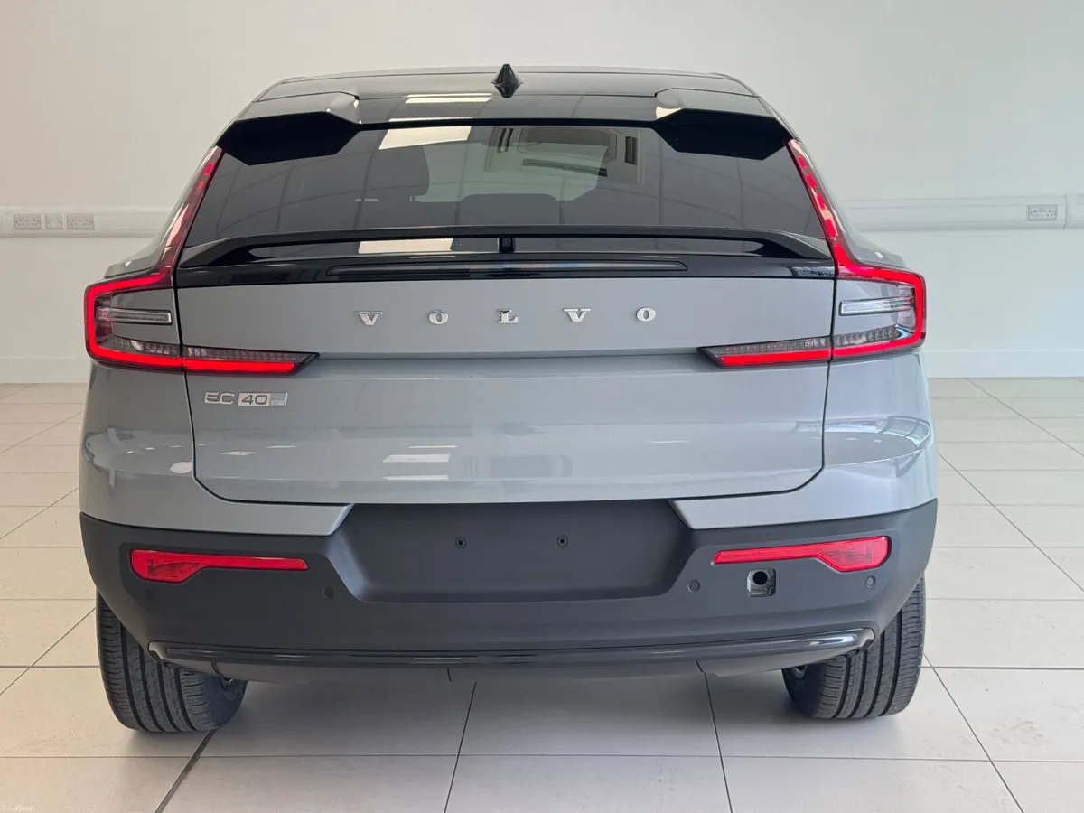 Volvo EC40 plus extended range 2026 - Image 4