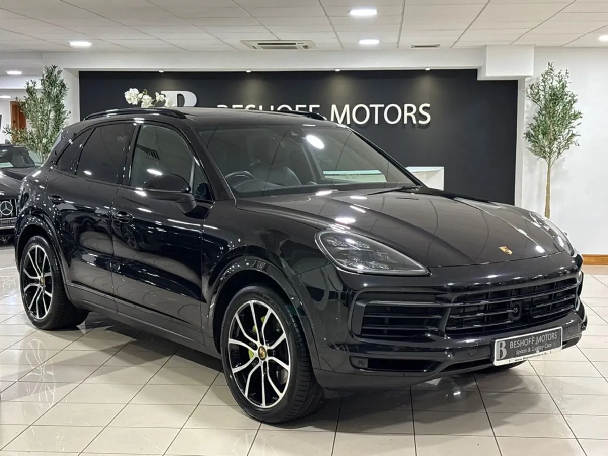 Porsche Cayenne 3.0 V6 E-HYBRID=LOW MILES//HUGE SP - Image 1