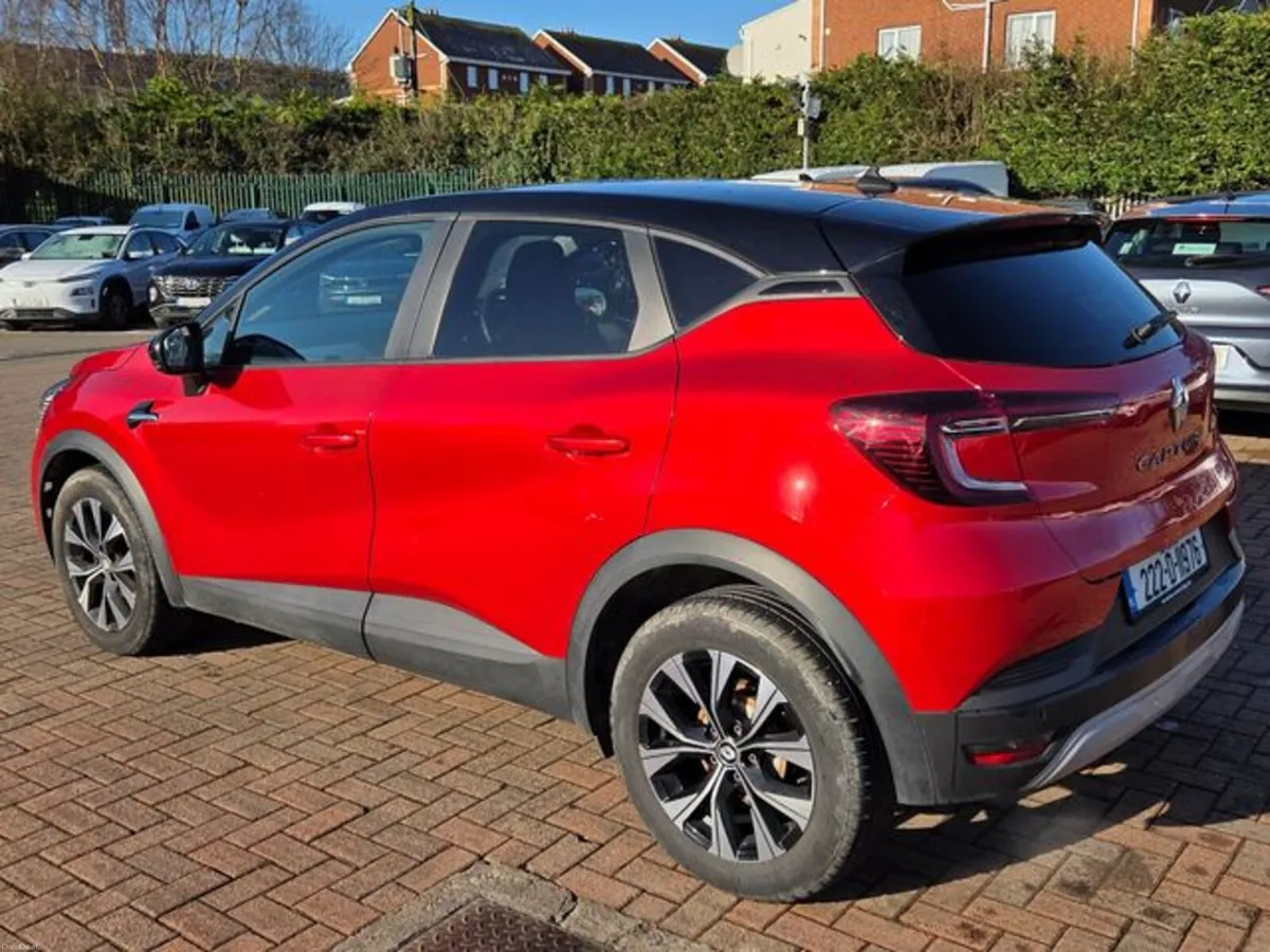 Renault Captur Limited Naeb TCE 90 5DR - Image 2