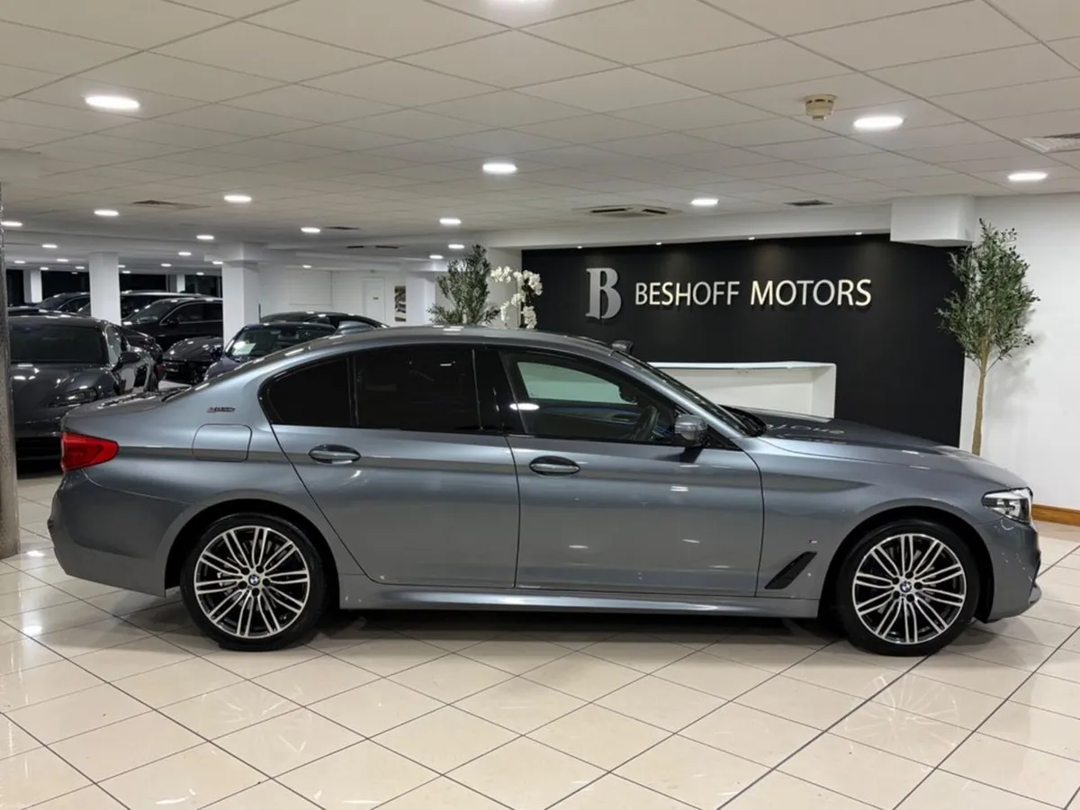 BMW 5-Series 530e M-SPORT=LOW MILES//HUGE SPEC//19 - Image 2