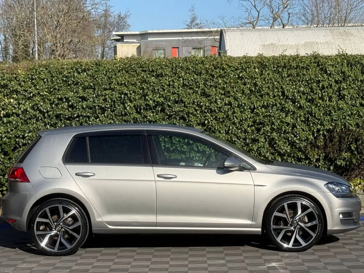 Volkswagen Golf R-LINE PACK 1.2 TSI // NEW 19" DIA - Image 2