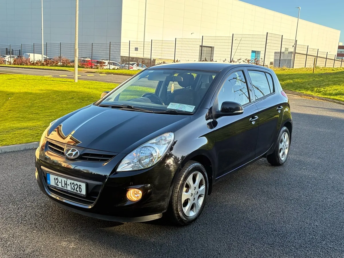 2012 Hyundai i20 1.2petrol Manual Deluxe - Image 3