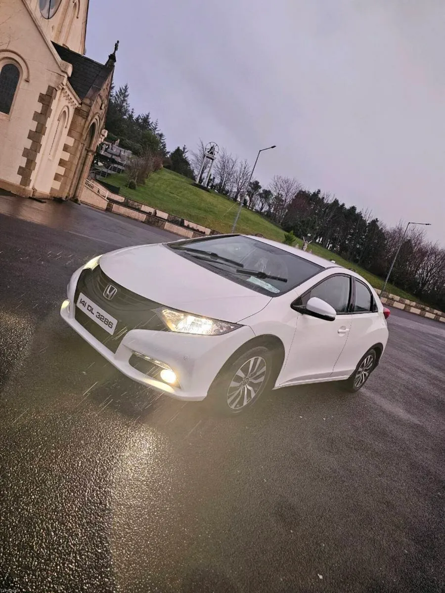 2014 Honda civic diesel - Image 2