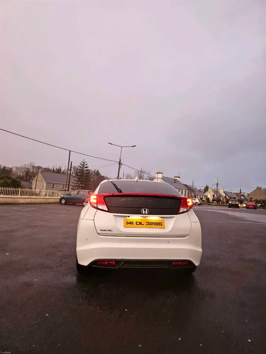 2014 Honda civic diesel - Image 4