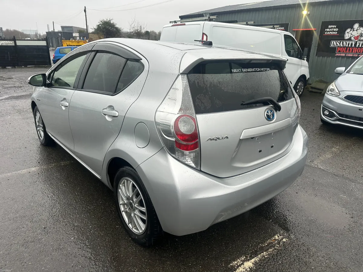 2014 TOYOTA AQUA  HYBRID PUSH START LOW MILES - Image 3