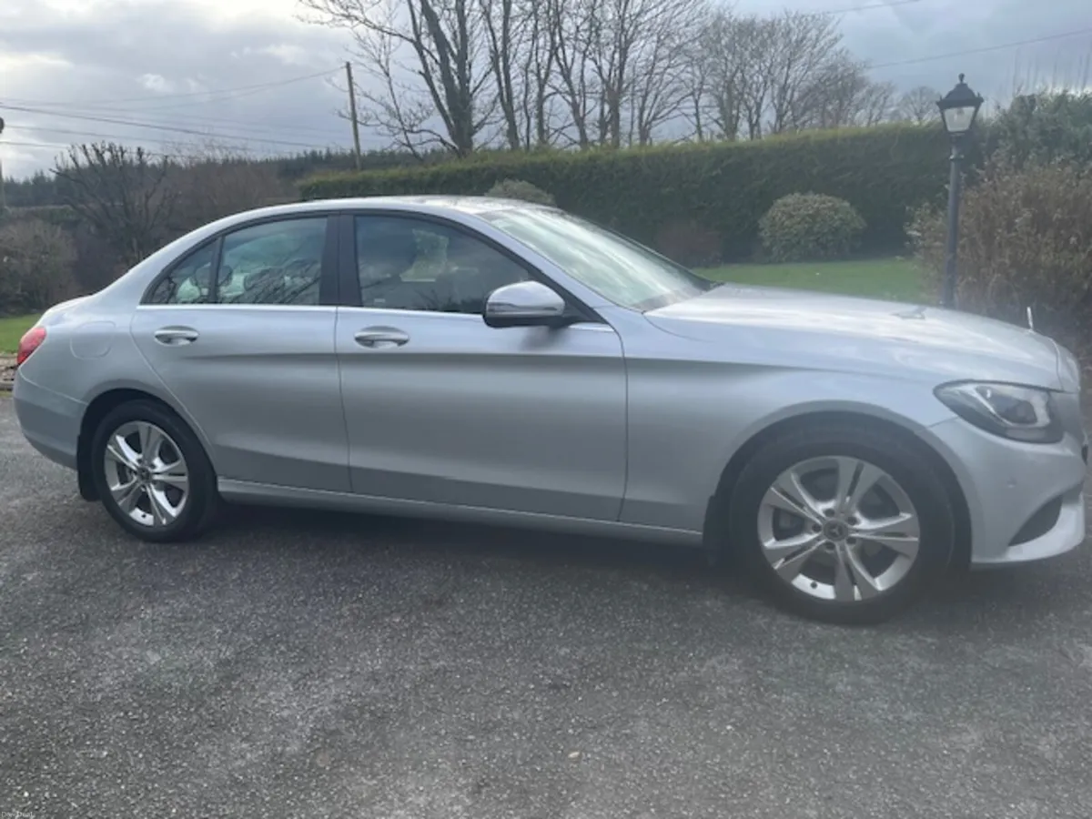 2017 MERCEDES BENZ C200 SE EXECUTIVE 2.0 PET. AUTO - Image 2