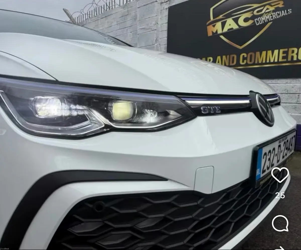 Volkswagen Golf 2023 GTE - Image 4