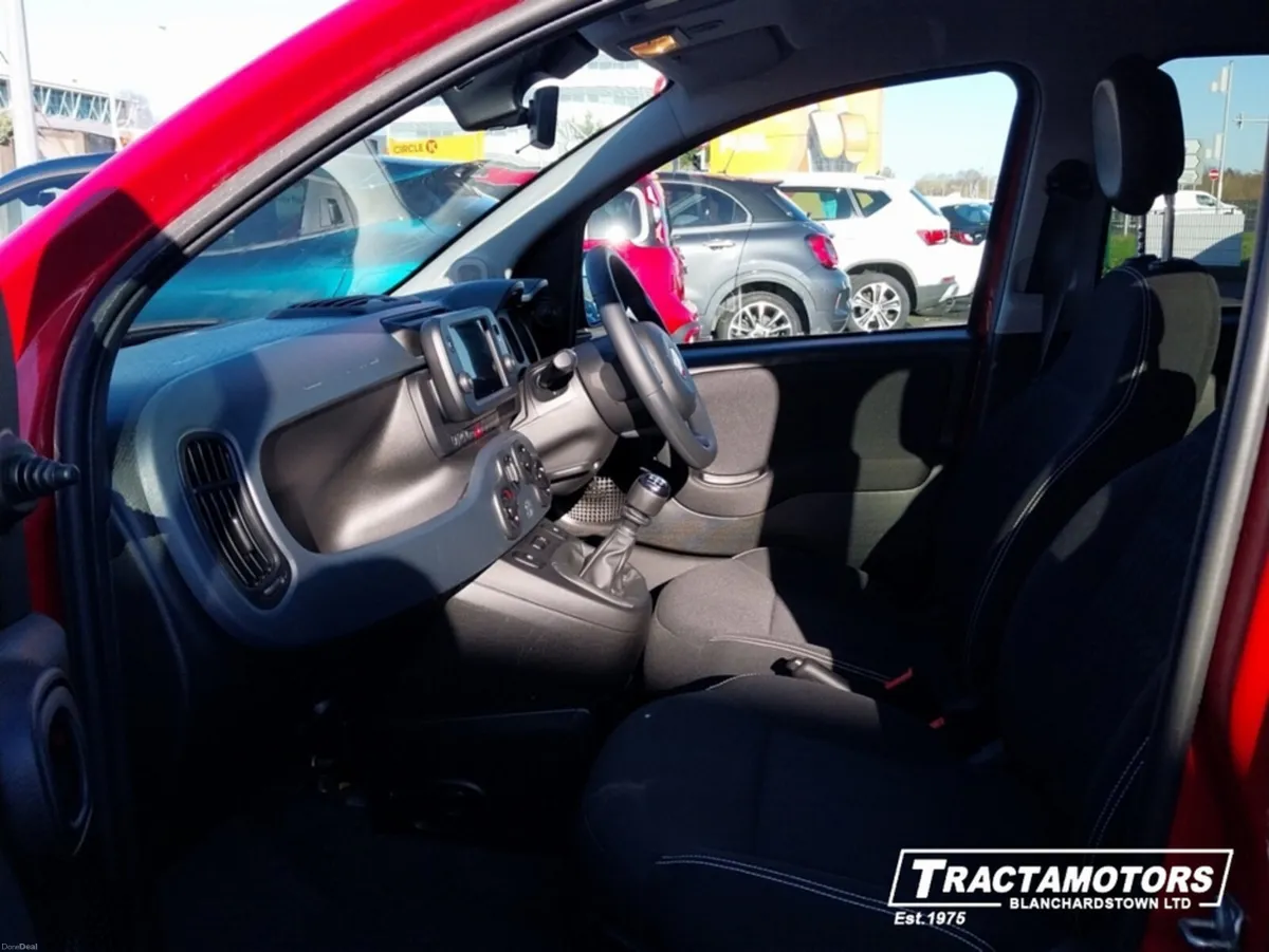 Fiat Panda 1.0 CROSS 5DR - Image 4