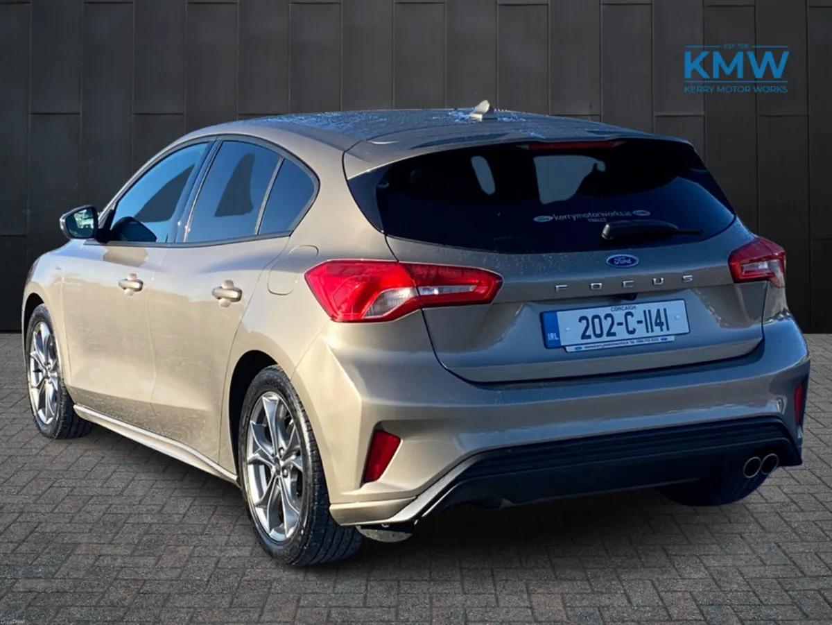 Ford Focus ST-Line 1.0 125BHP... Camera - Image 4