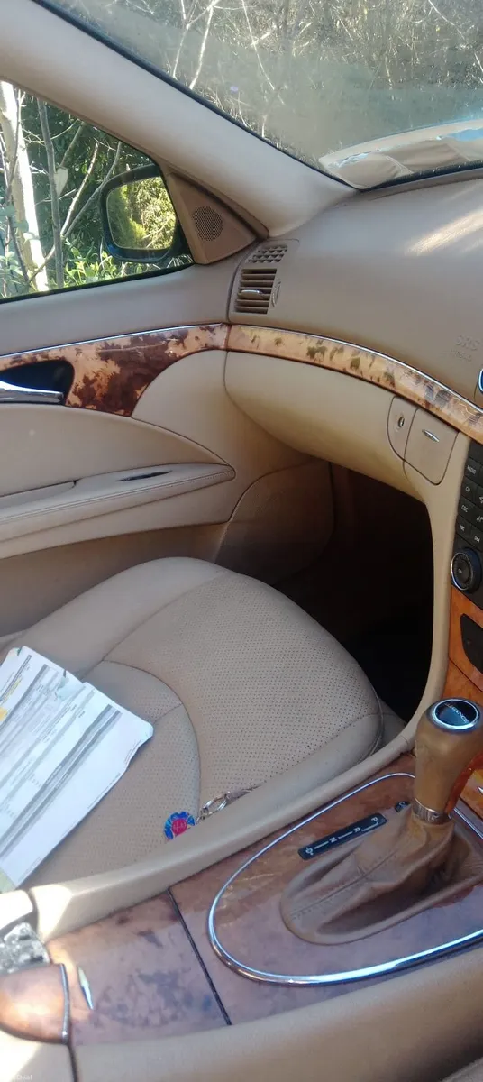 Mercedes-Benz E-Class 2007 - Image 4