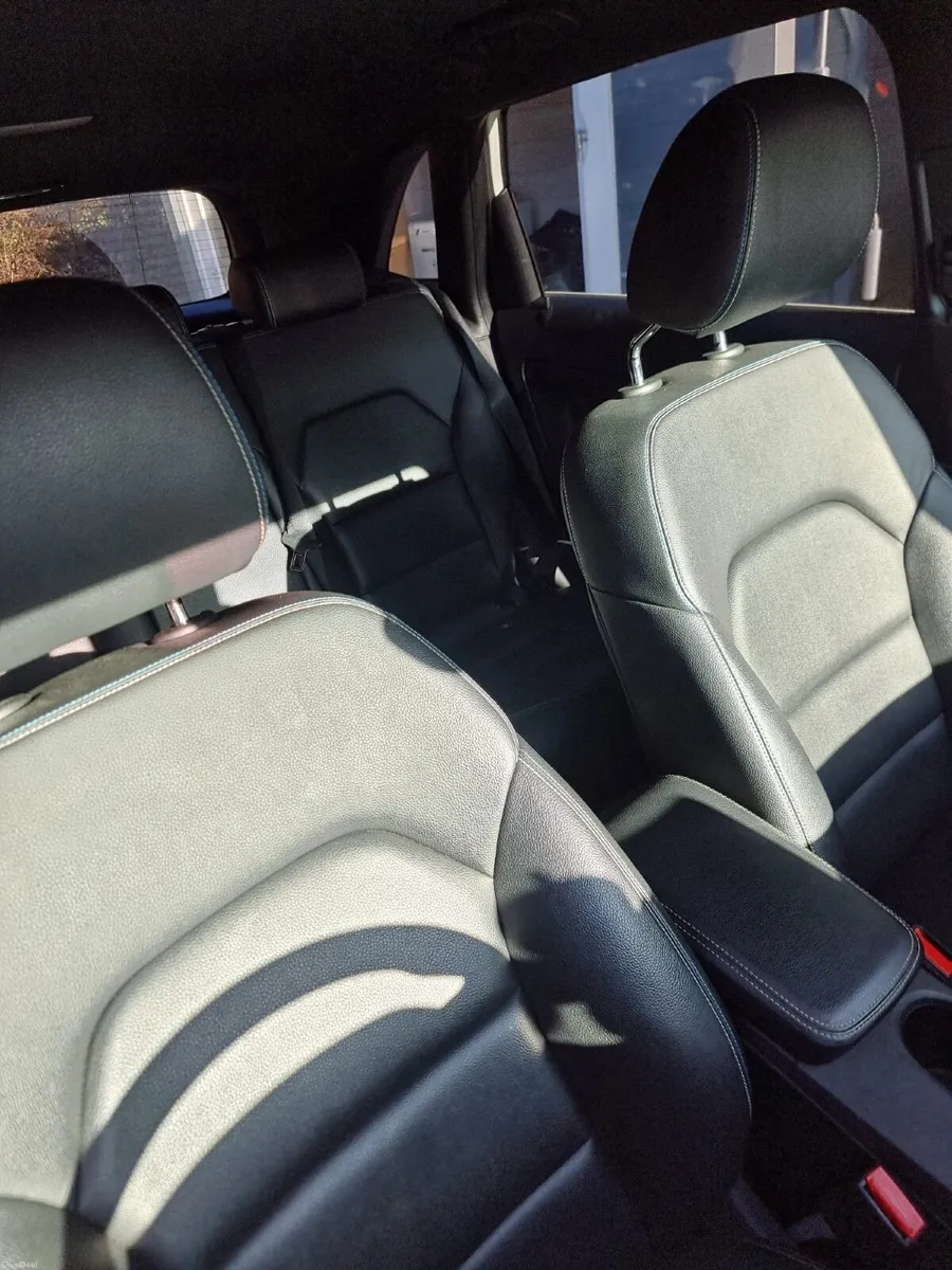 Mercedes-Benz B-Class 2015 - Image 4