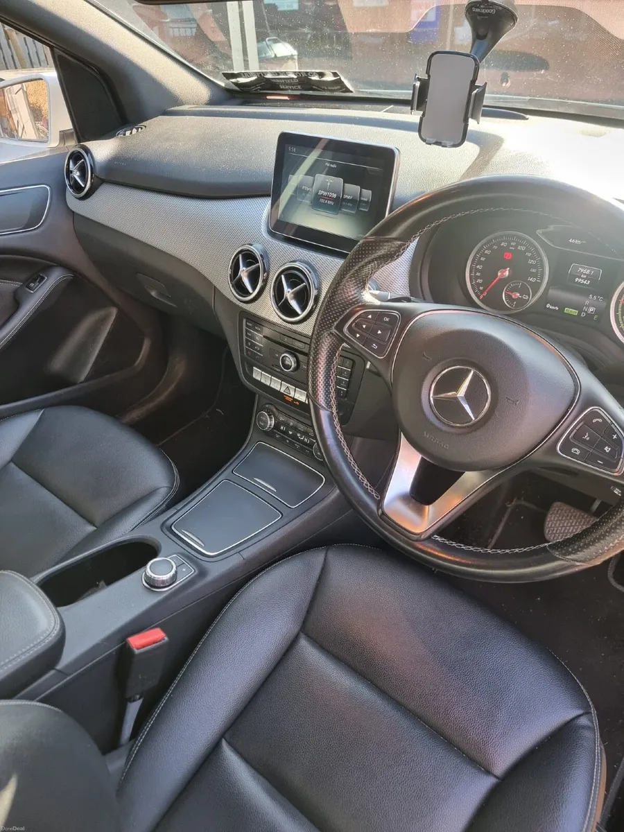 Mercedes-Benz B-Class 2015 - Image 5