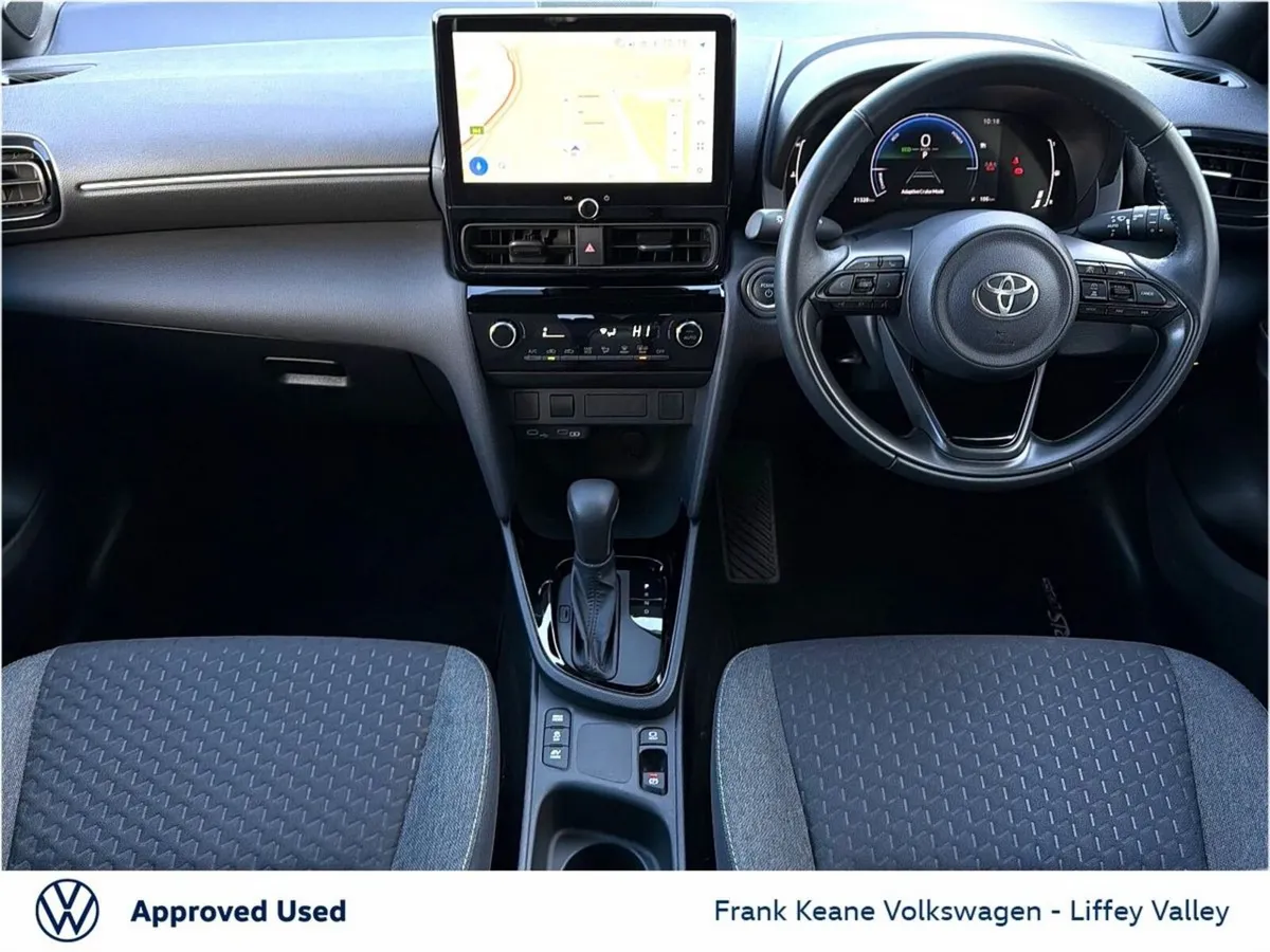 Toyota Yaris Cross LUNA SPORT MONO 1.5 Hybrid - Image 2
