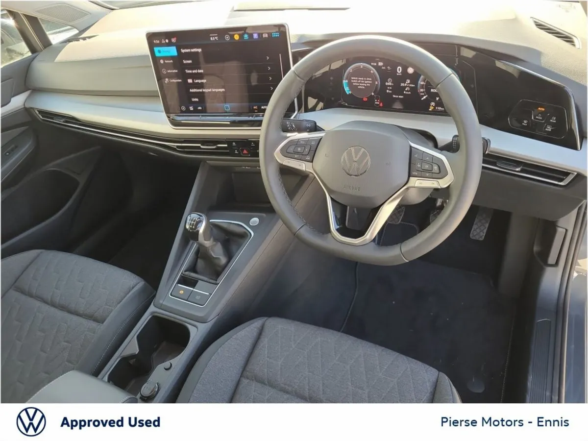 Volkswagen Golf EDITION 75 2.0 TDI 116HP - Image 3