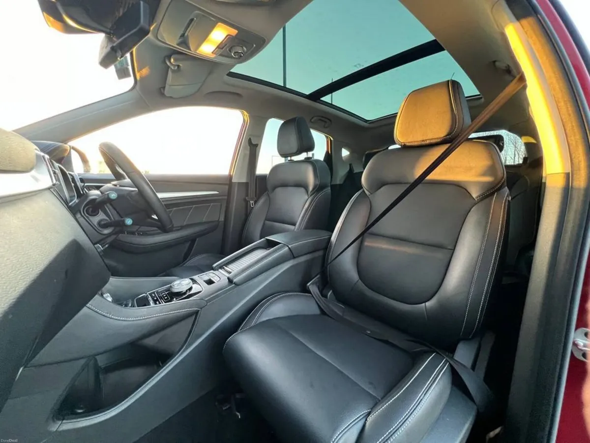 MG ZS EV EXCLUSIVE // OPENING PAN ROOF // LEATHER - Image 2