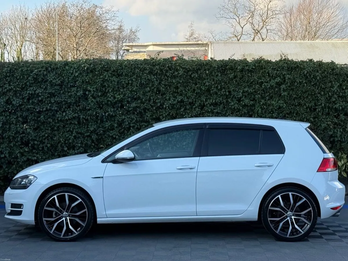 Volkswagen Golf R-LINE PACK 1.2 TSI // SERVICE HIS - Image 3