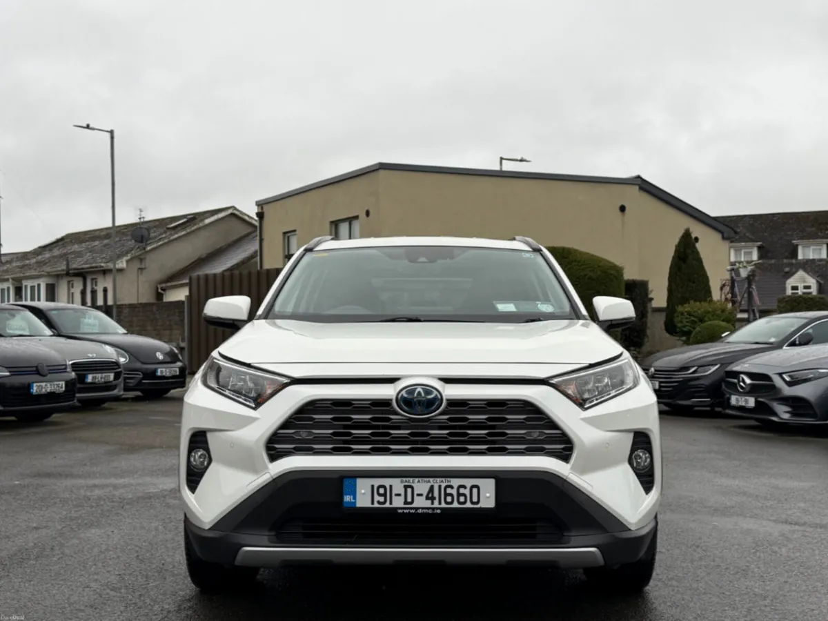 Toyota RAV4 HYBRID SOL AUTO *HIGH SPEC* - Image 2