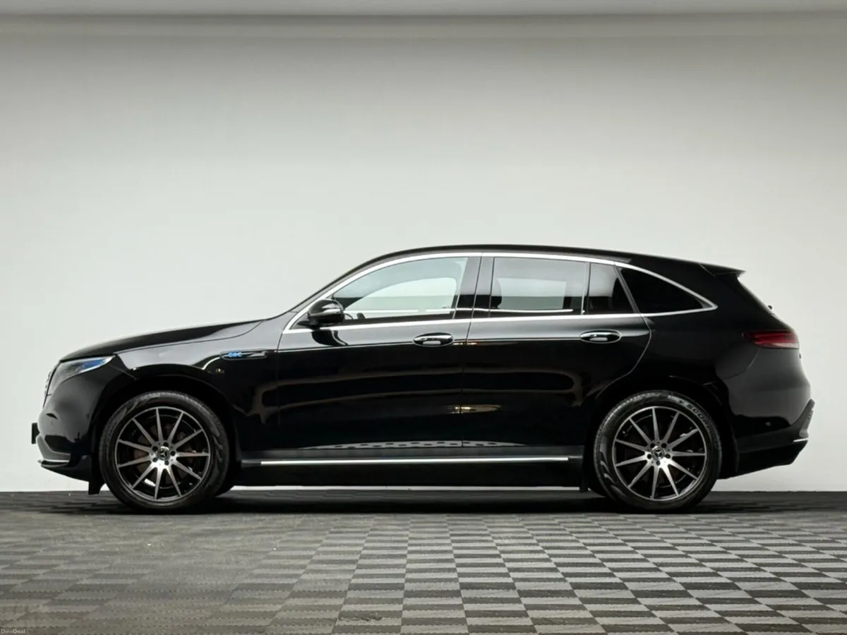 Mercedes-Benz EQC 400 AMG LINE 4MATIC - Image 4
