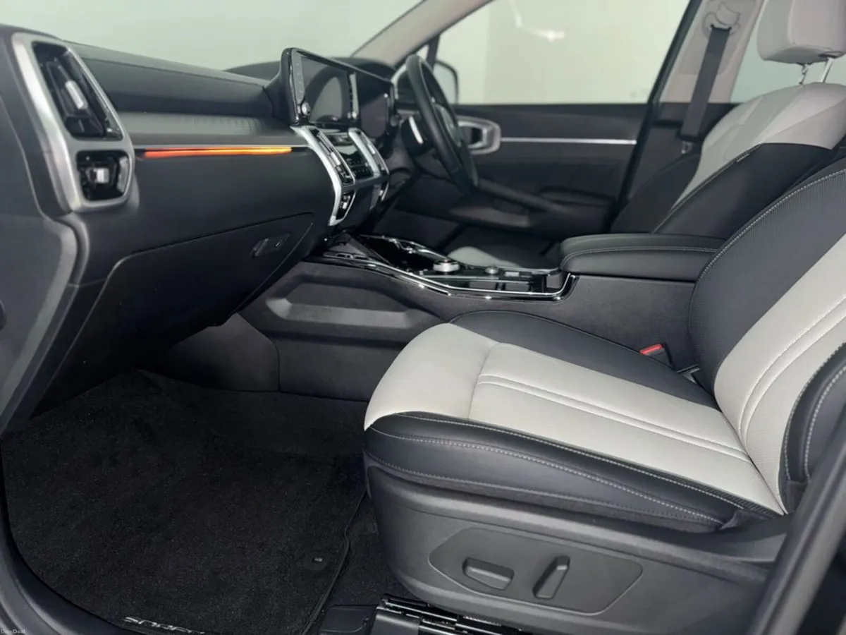 Kia Sorento Phev MY23 SAM 5DR Auto 7 Seater - Image 3
