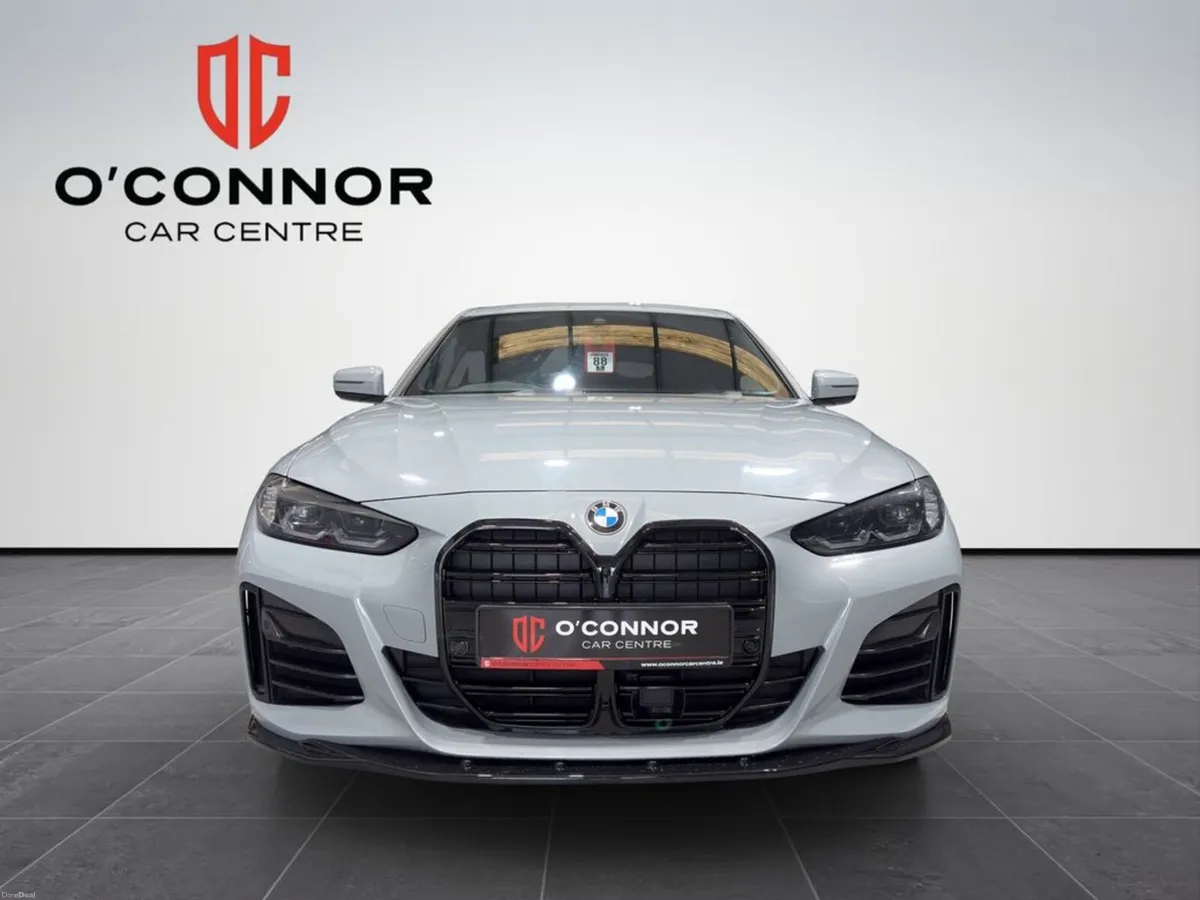 BMW 4-Series "Brooklyn Grey looks with luxury mode - Image 2