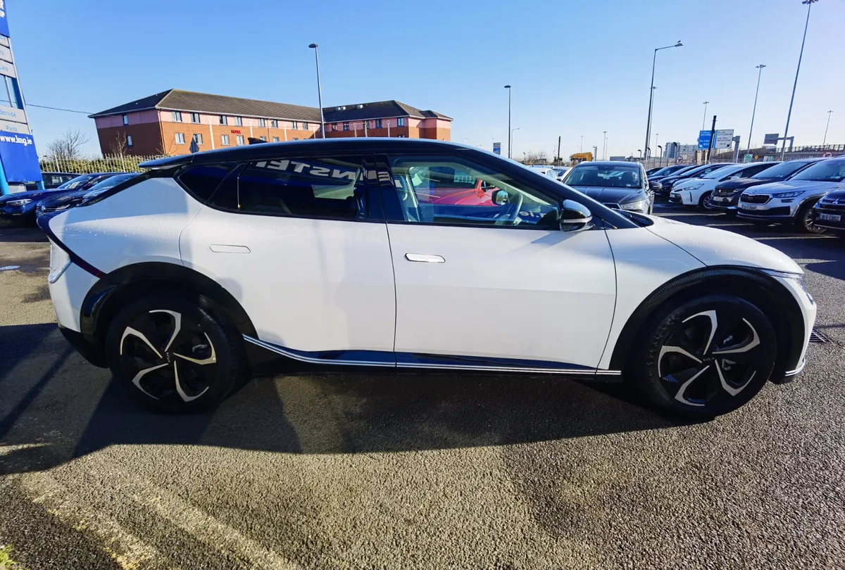 KIA EV6 EARTH - Image 4