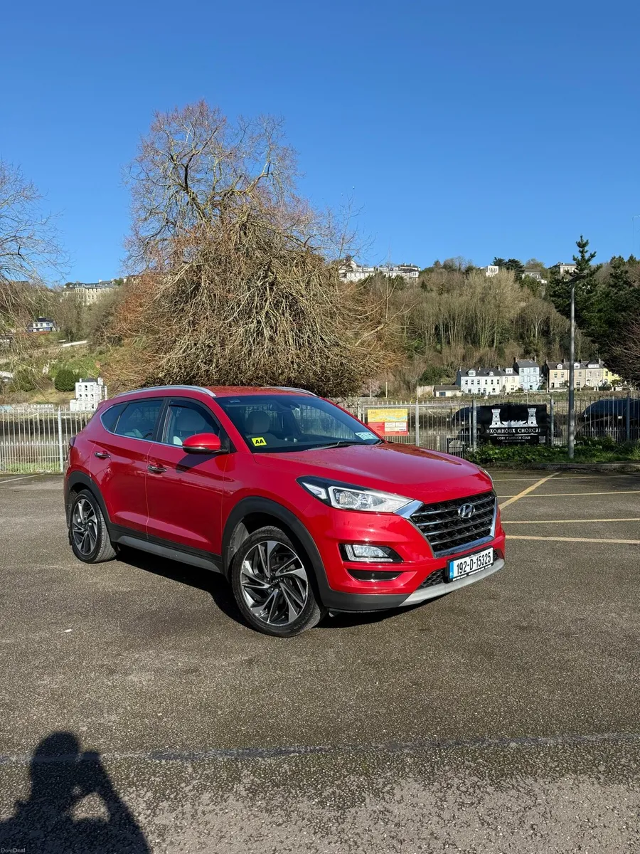 HYUNDAI TUCSON IX35 EXECUTIVE PLUS 5DR - Image 2