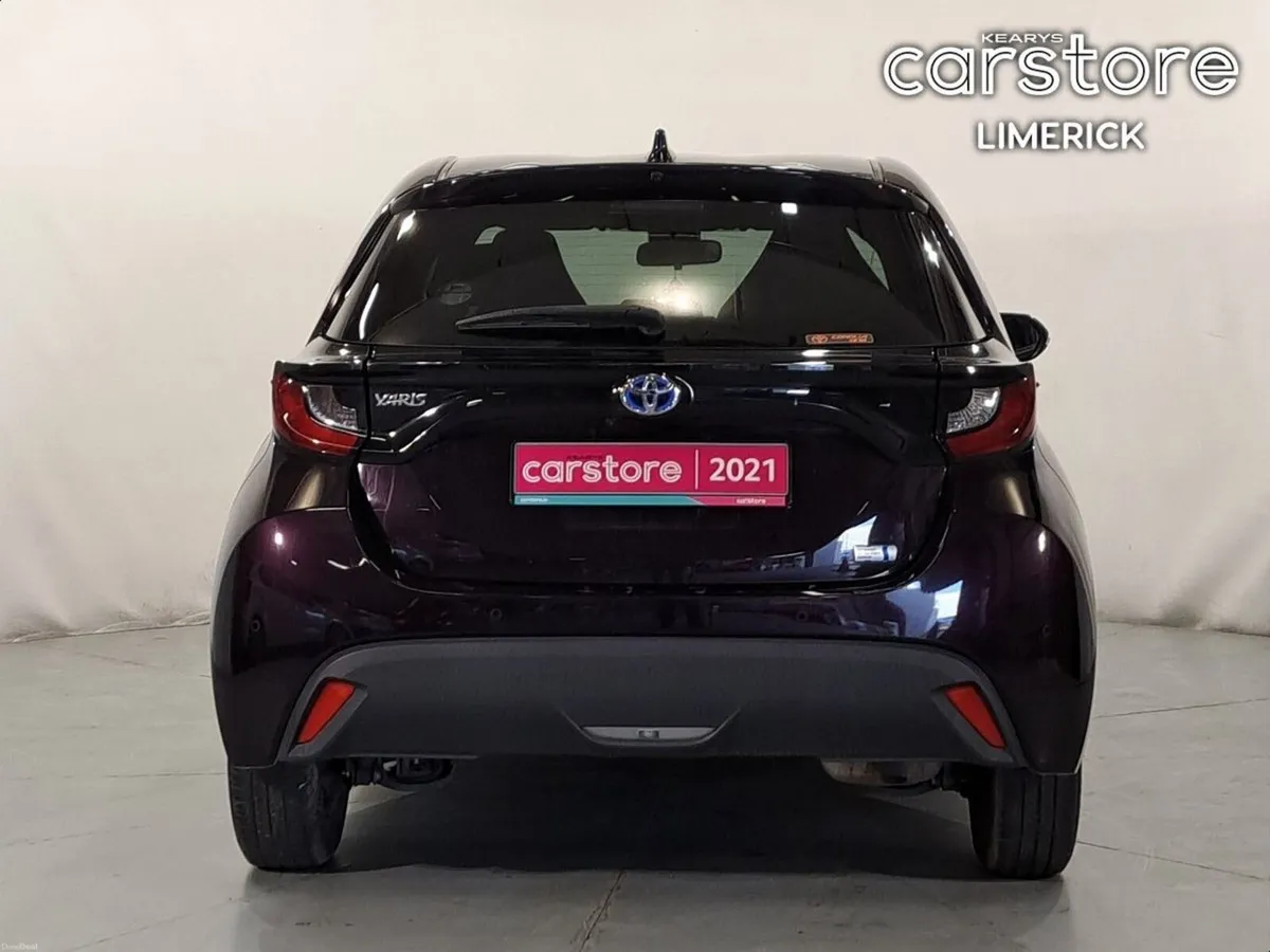 Toyota Yaris 1.5 HYBRID - Image 4