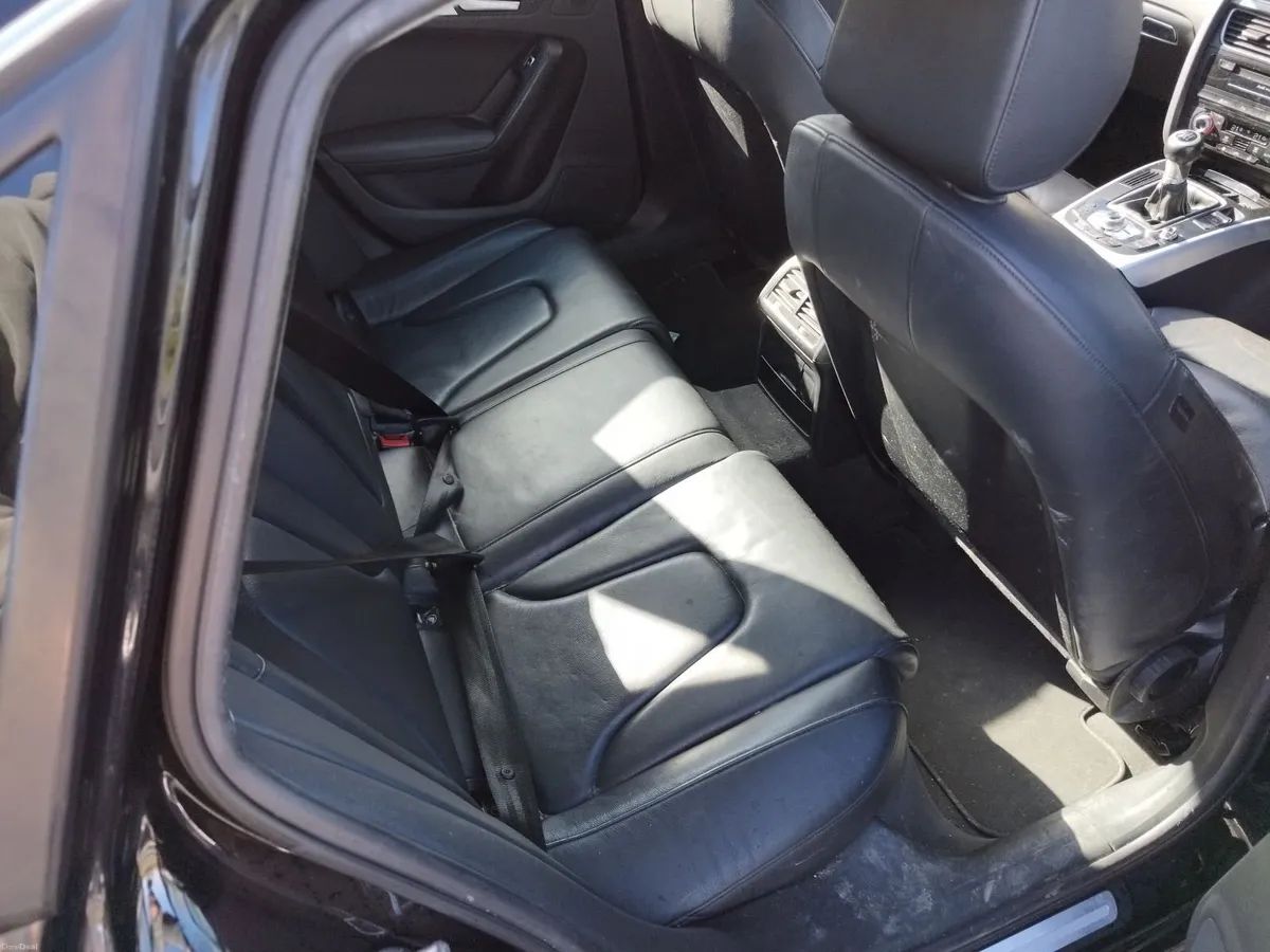 Audi A4 2013 - Image 2