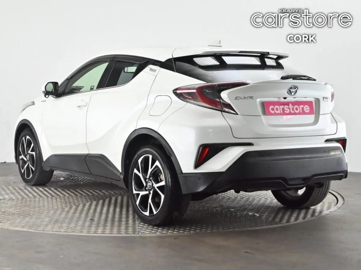 Toyota C-HR 1.8 HYBRID Auto - Image 3