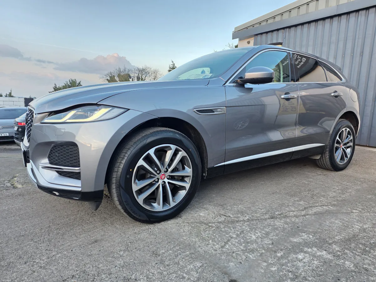 2022 JAGUAR F-PACE * 2.0 PHEV AWD * ONLY 23K MILES - Image 3