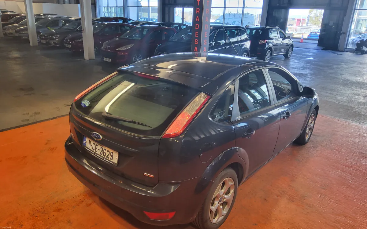 Ford Focus 2011 - Image 3