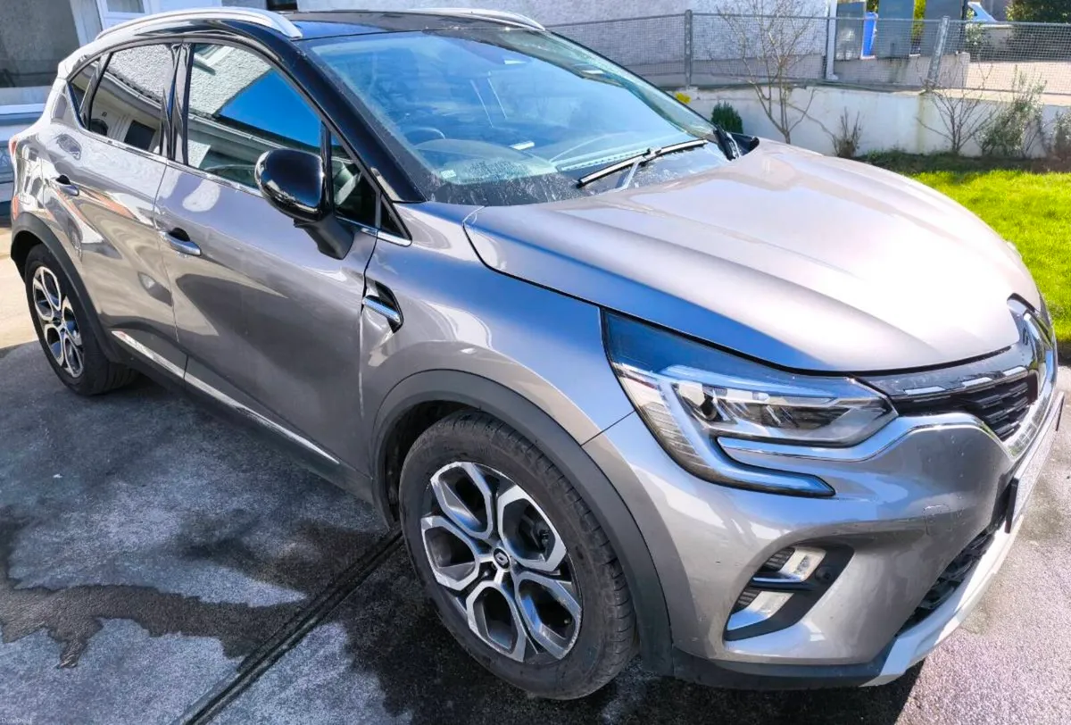 Renault Captur 1.6 TECHNO E-TECH  AUTOMATICHybrid - Image 1