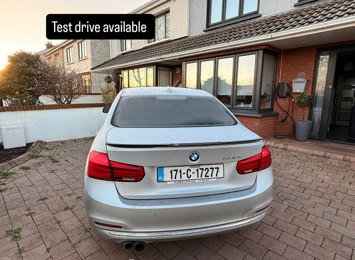 BMW 330 E-drive Automatic plug in hybrid - Image 4