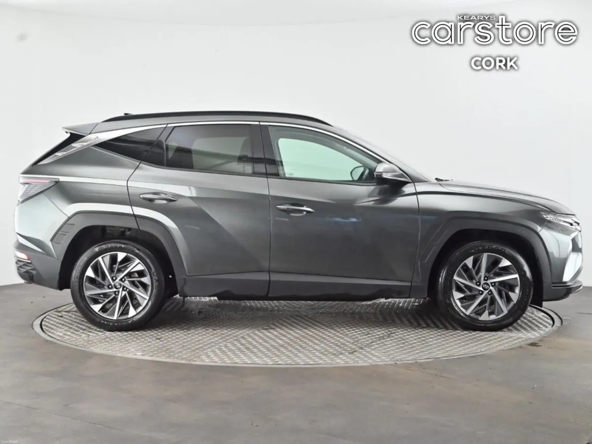 Hyundai Tucson 2WD Executive Plus - Image 3