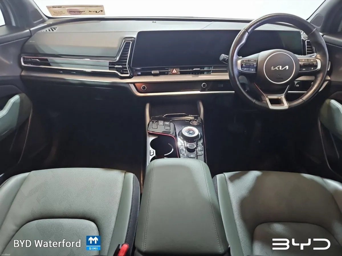 Kia Sportage Anniversary Edition Plug-in Hybrid - - Image 2