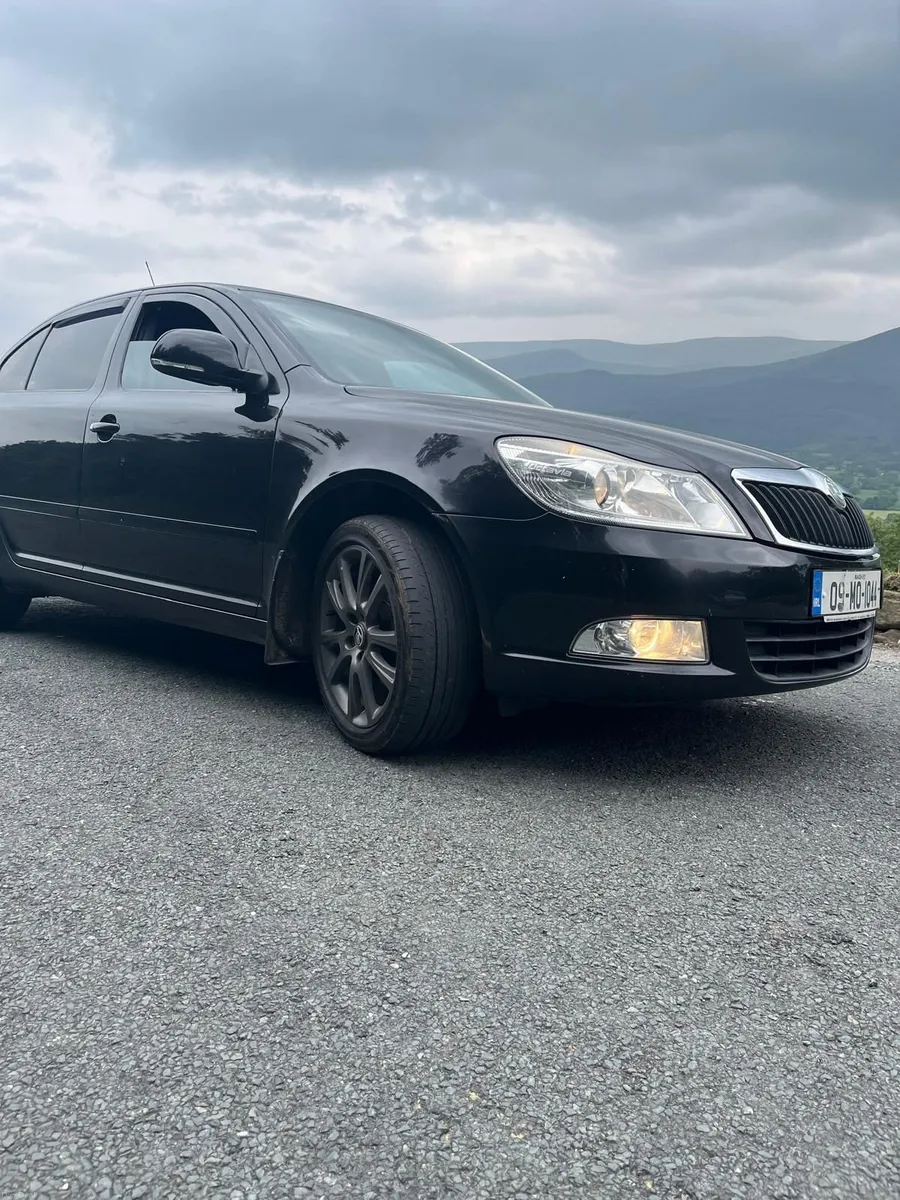 Skoda Octavia 2009 - Image 2