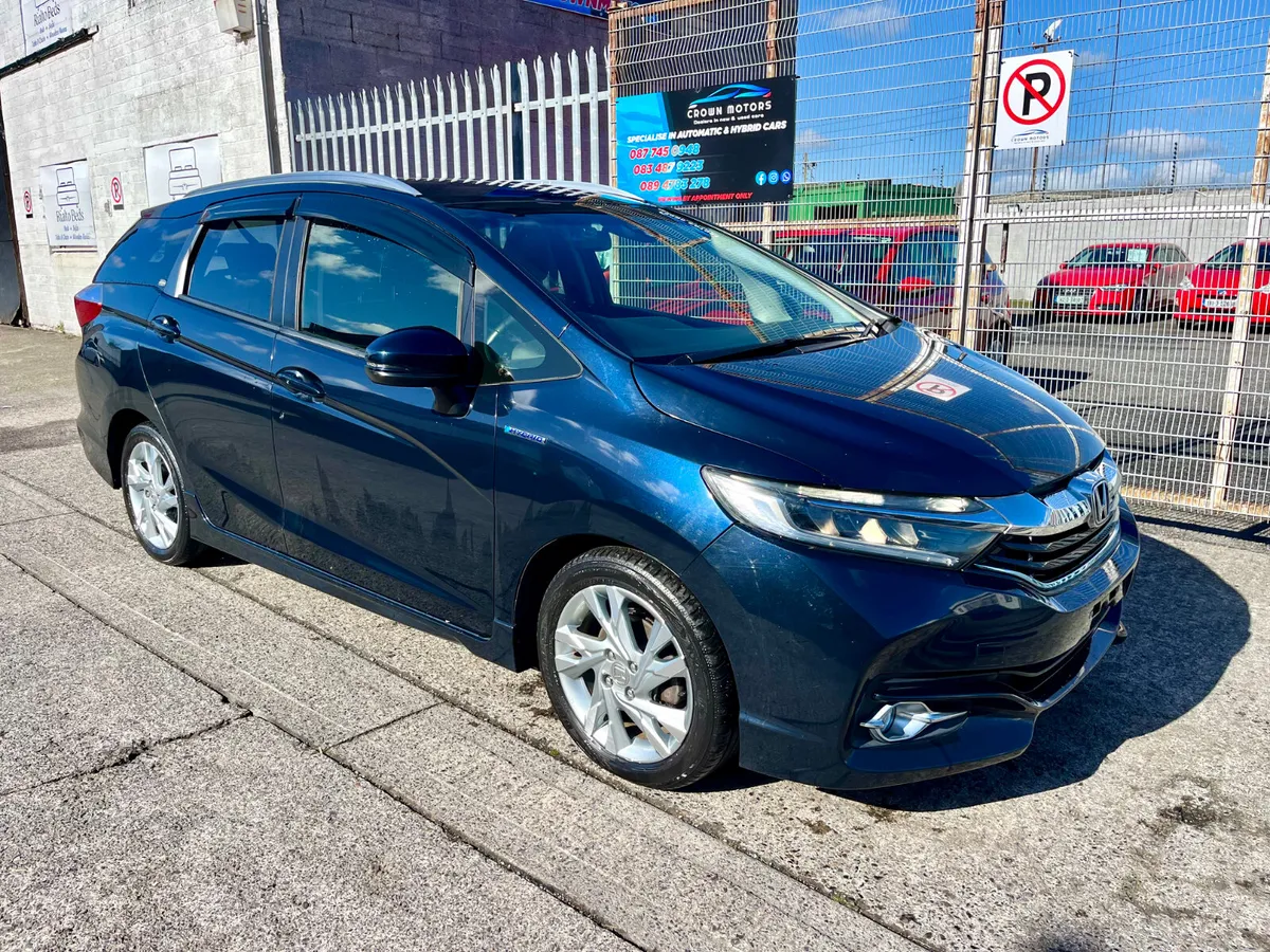 Honda shuttle 2015 hybrid - Image 1