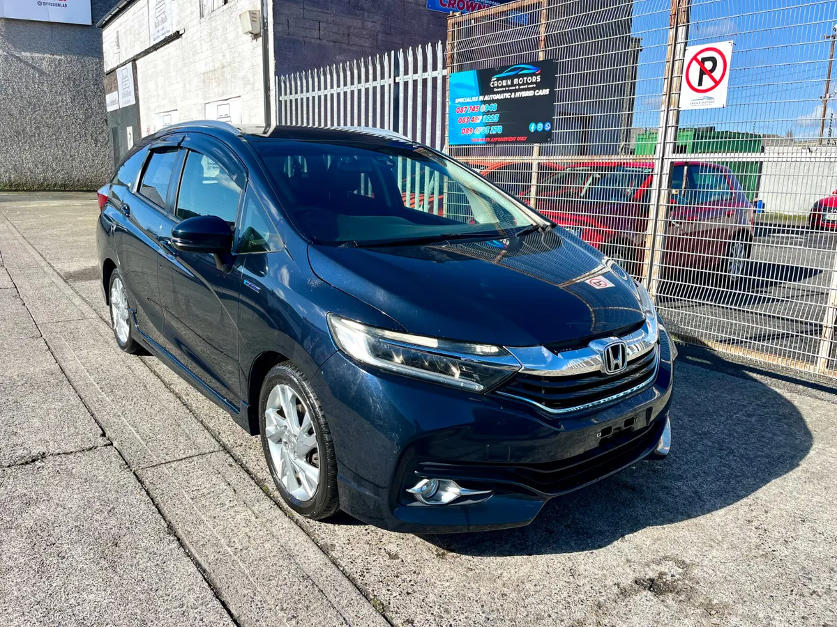 Honda shuttle 2015 hybrid - Image 3